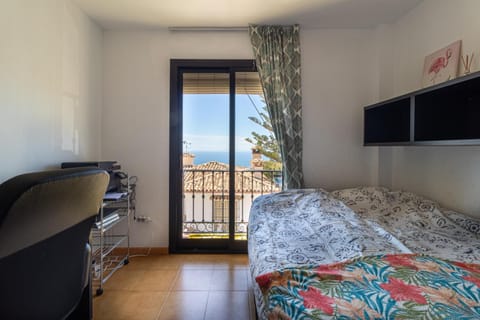 Mijas Pueblo 3BR Apt with Terrace and Views Appartamento in Mijas