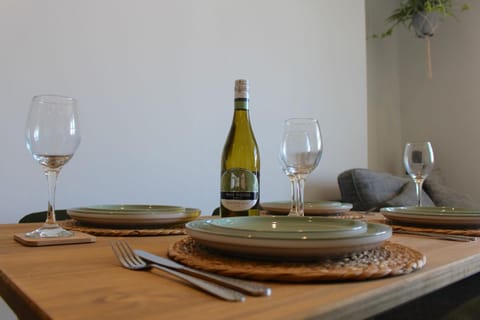 Food and drinks, Dining area