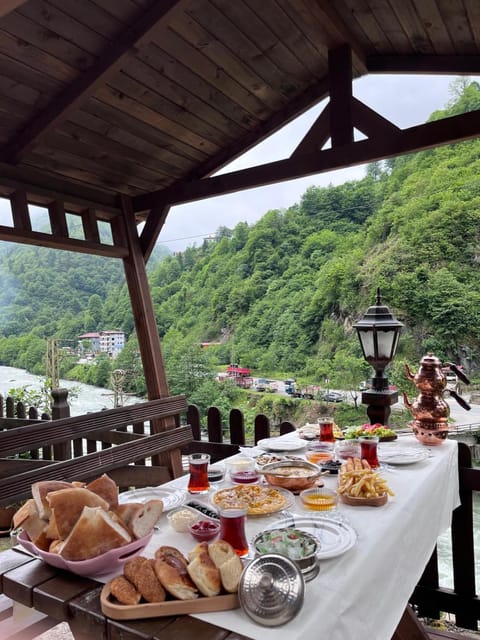 Day, Natural landscape, View (from property/room), Balcony/Terrace, Food and drinks, Food, Mountain view, Breakfast, Continental breakfast