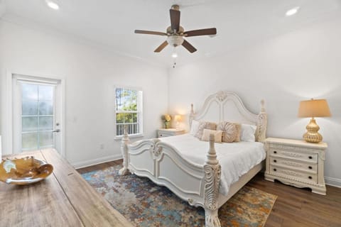 Fountain View at Kara Lake Townhomes House in South Walton County