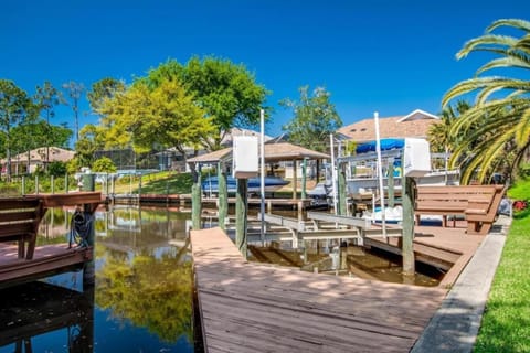 Dockside spacious home with private dock and boat lift House in Palm Coast