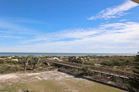 Beach front home with million dollar views House in Butler Beach