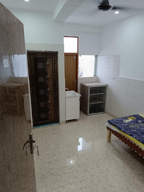 OkDwarka PG for Girls Vacation rental in Delhi