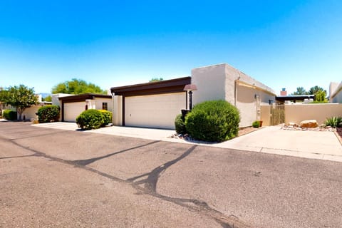 The Adobe Hideaway House in Catalina Foothills