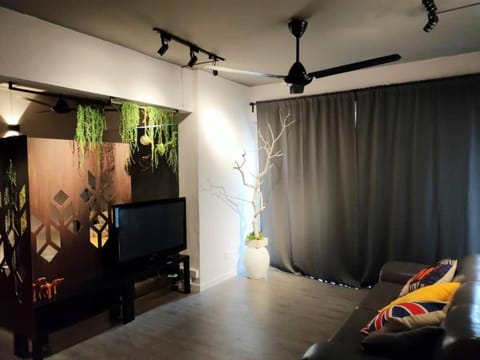 Cozy Loft oversee Penang Hill Apartment in George Town