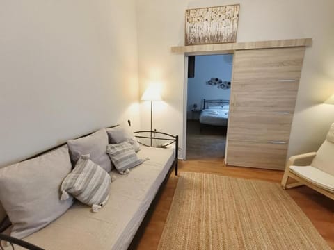 Harmony Apartment Near Metro Station Apartment in Piraeus Regional Unit, Greece