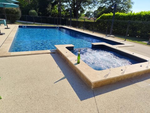 Hot Tub, Pool view