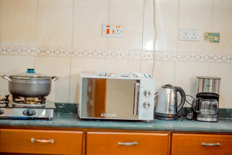 Coffee/tea facilities, Kitchen or kitchenette, toaster