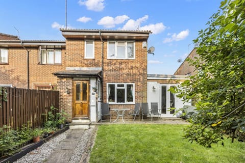 Property building, Garden, Garden view