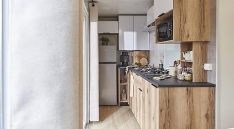 Camping Carrefour de l'Ardèche Campground/
RV Resort in Provence-Alpes-Côte d'Azur