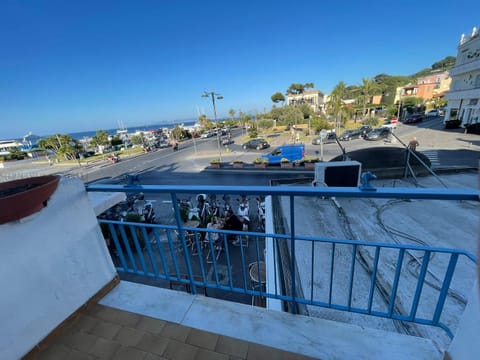 Day, Natural landscape, Balcony/Terrace, City view, Sea view