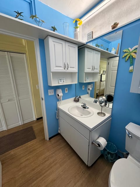 Unit 126 at Park Place in Cedar Key, FL Wohnung in Cedar Key