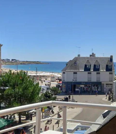 duplex vue mer grande plage,coeur cente ville Apartment in Quiberon