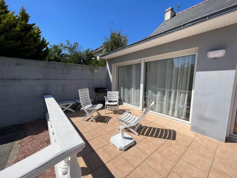 Patio, Day, View (from property/room), Balcony/Terrace