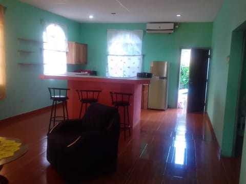 Jehava nissi rent house Maison in Corn Island