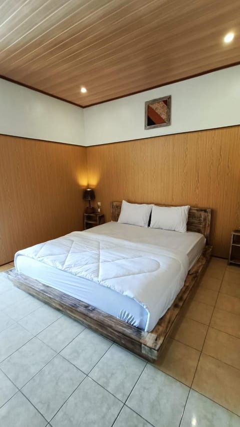 Ambara Guest House Bed and Breakfast in Tampaksiring