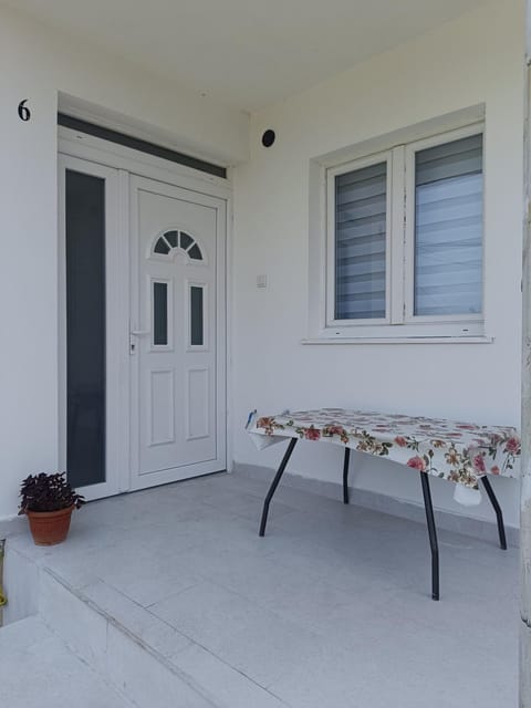 Patio, Day, Garden, View (from property/room), Balcony/Terrace