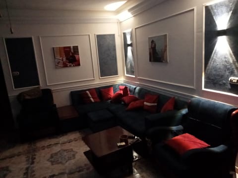 شقه مصيفيه للايجار مباشره على البحر في مصطفى كامل الظباط Apartment in Alexandria