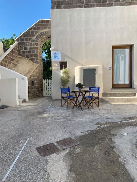 Property building, Garden view, Inner courtyard view