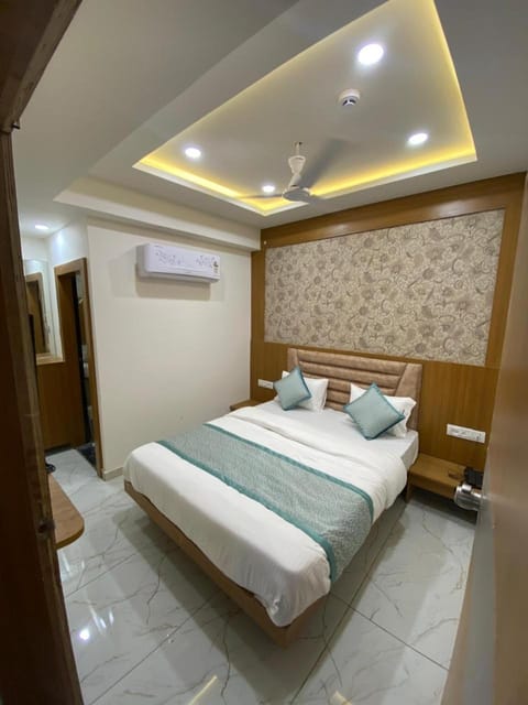 Hotel Neptune Hotel in Ahmedabad