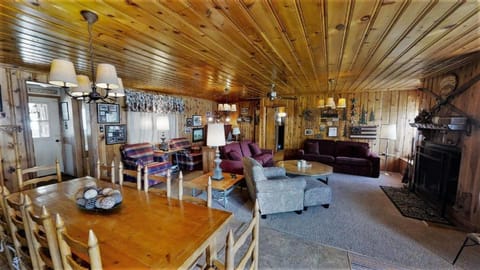 Ski Lope Lodge - Fireplace - Washer - Dryer - Gas Grill House in Red River