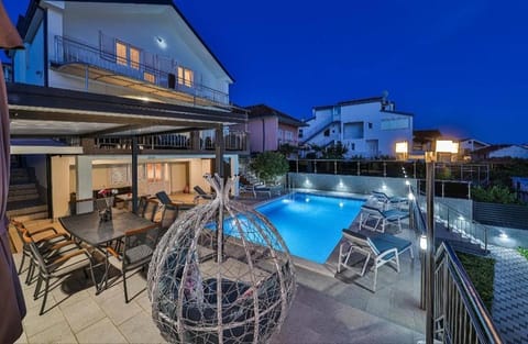 Patio, Night, View (from property/room), Balcony/Terrace, Pool view, Swimming pool, sunbed