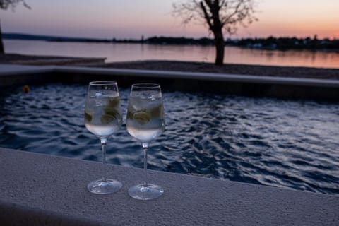 Pool view, Swimming pool, Alcoholic drinks, Sunset