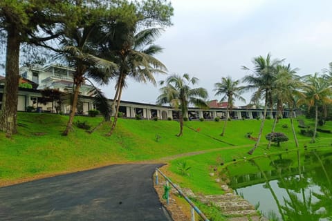 Property building, Garden, Lake view