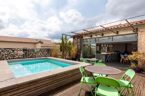 Patio, Swimming pool