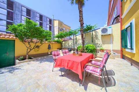 Property building, View (from property/room), Balcony/Terrace