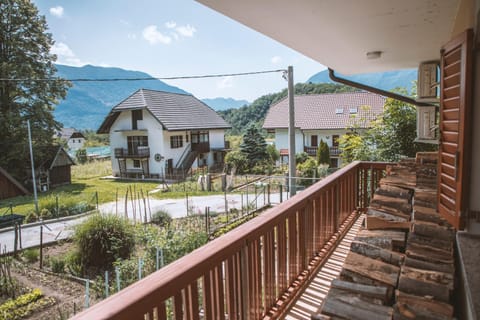 Property building, Garden, View (from property/room), Balcony/Terrace, Mountain view