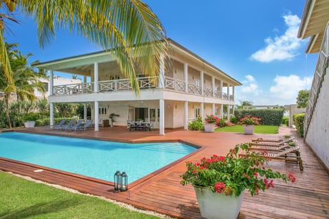 Garden, View (from property/room), Balcony/Terrace, Pool view, Swimming pool, sunbed