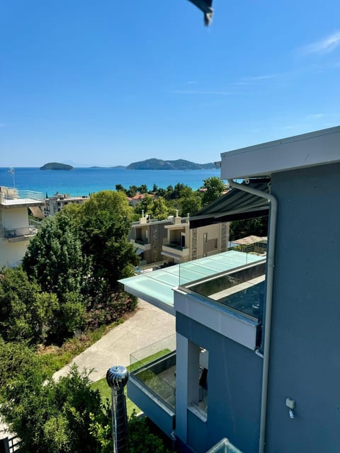 View (from property/room), Balcony/Terrace, Sea view