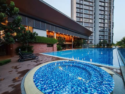 Pool view, Swimming pool