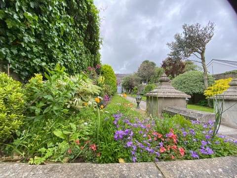 Garden, Garden view