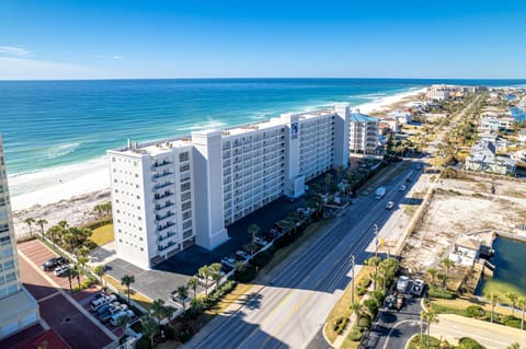 Oceania 204- by Holiday Isle Properties Apartment in Destin