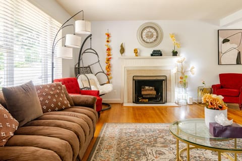 Living room, Seating area