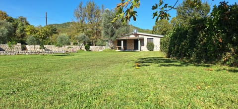 Rustic Cottage Montenegro Bridje House in Podgorica Municipality, Montenegro