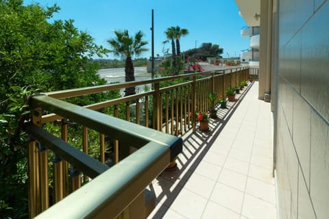 Day, Natural landscape, View (from property/room), Balcony/Terrace, Sea view, Sea view