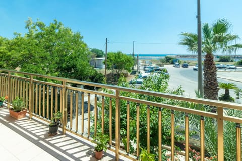 Day, Natural landscape, View (from property/room), Balcony/Terrace, Sea view