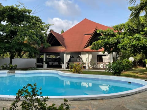 Day, Garden, Garden view, Pool view, Swimming pool, sunbed