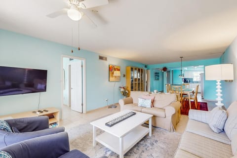 Sweet Beach Retreat Apartment in Siesta Beach