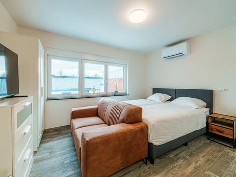 Living room, Bedroom