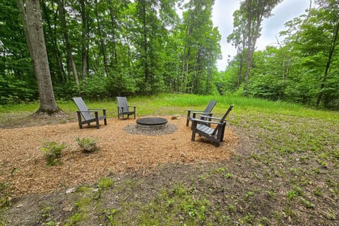 Golden Valley Woods House in Sleeping Bear Dunes