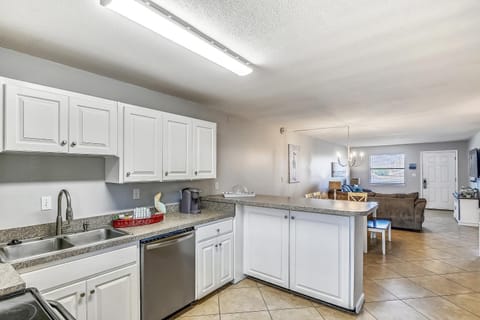 Venus 306- by Holiday Isle Properties Apartment in Okaloosa Island