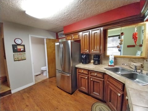 Valley Condo 120 - Creekside - WiFi - Pet Friendly - Hot Tub - Fireplace - Washer - Dryer - Playground House in Red River