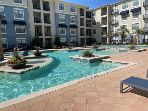 Convenient Spacious 2Bed 2Bath Apartment in Frisco