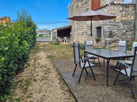 Garden, Seating area