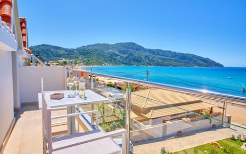 Nearby landmark, Natural landscape, View (from property/room), Balcony/Terrace, Beach, Sea view
