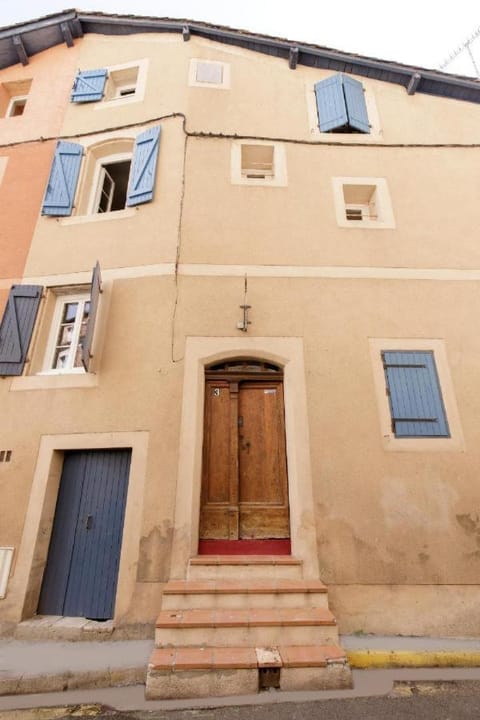 Property building, Facade/entrance